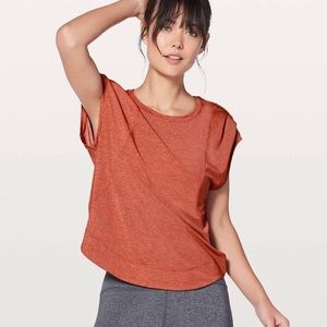 LULULEMON Gaitkeeper Short Sleeve Top EUC size 4